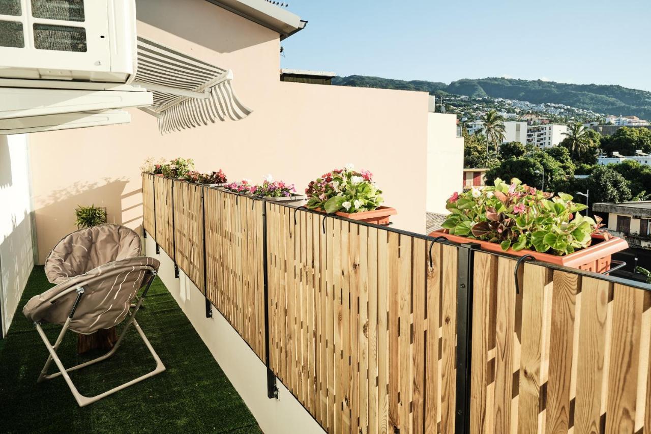 Appart'Eden : Vue Panoramique Sur Saint-Denis Apartment Sainte Clotilde Exterior photo